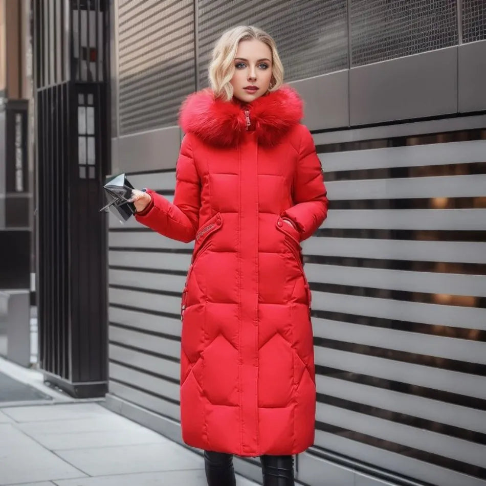 Manteau d'hiver élégant avec capuche en fourrure de la marque Saphira