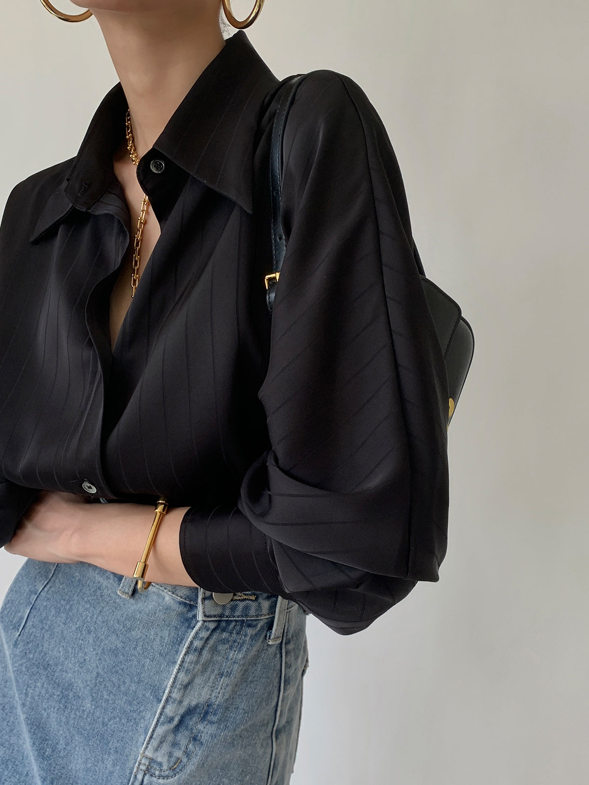 Eloise - Chemise élégante à col haut et boutons, coupe oversize