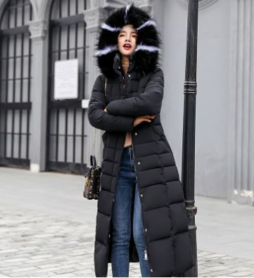 Manteau Élégance Parisienne Longue avec Col en Fourrure