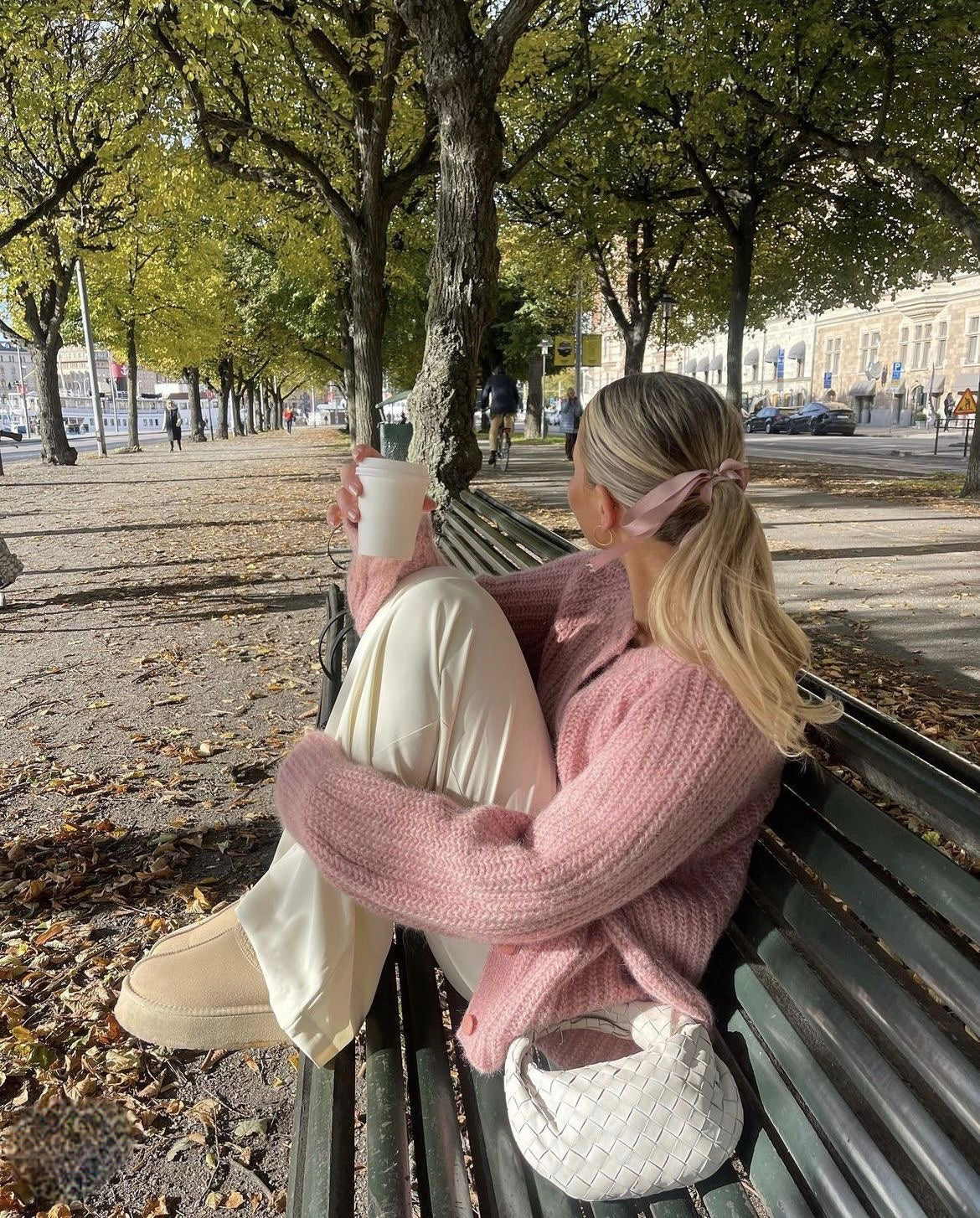 Pantalon Élégant en Coton Bio – Confort et Élégance Parfaite pour Toutes Occasions