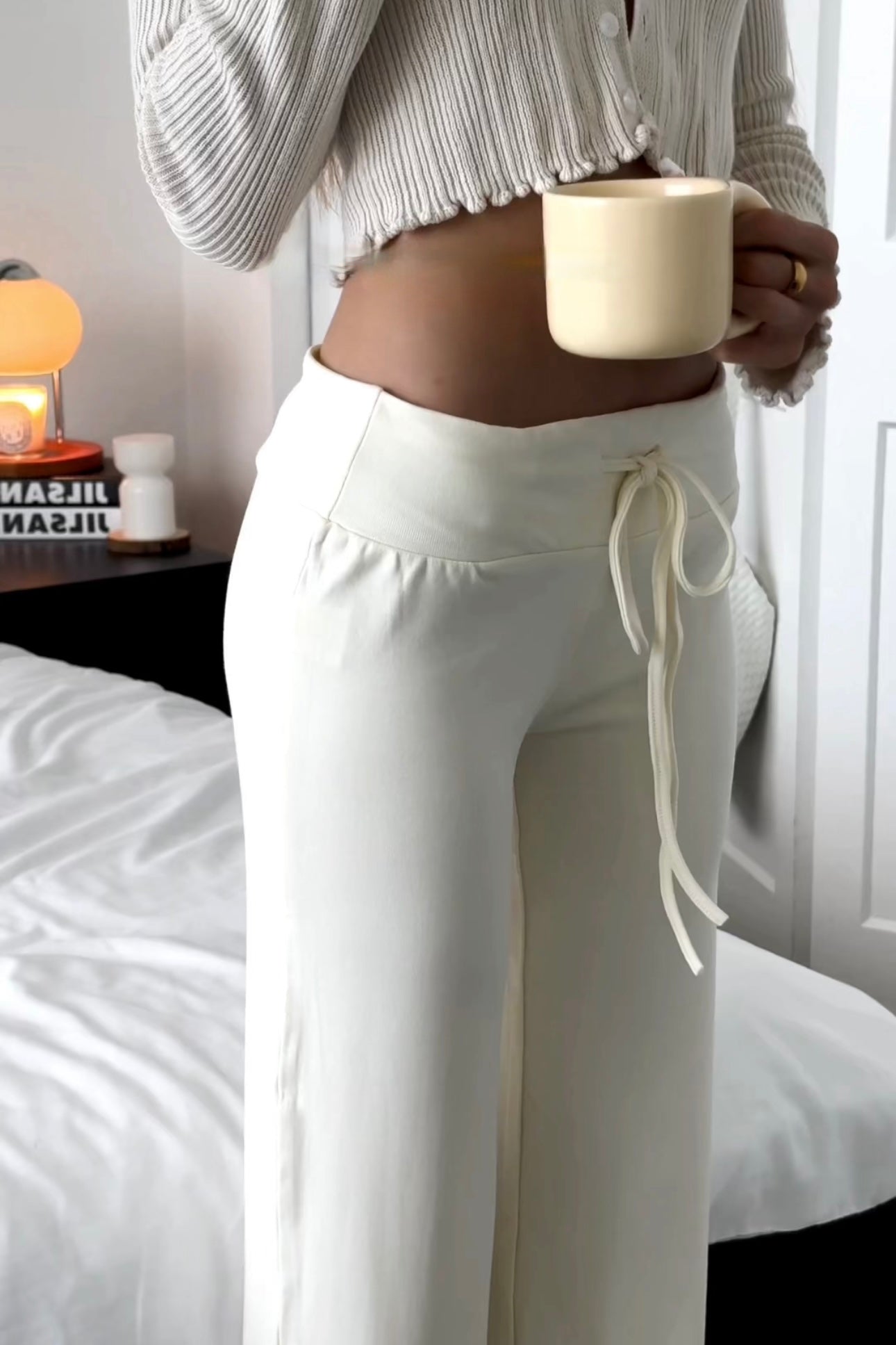 Pantalon Élégant en Coton Bio – Confort et Élégance Parfaite pour Toutes Occasions