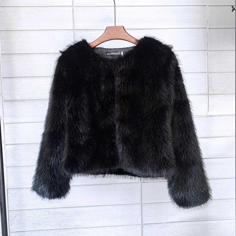 Manteau Luxe en Fourrure Douce by Étoile Noire