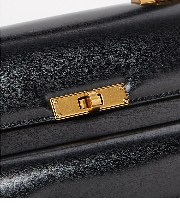 Sac à Bandoulière Vernis Noir Erin Élégance Suprême