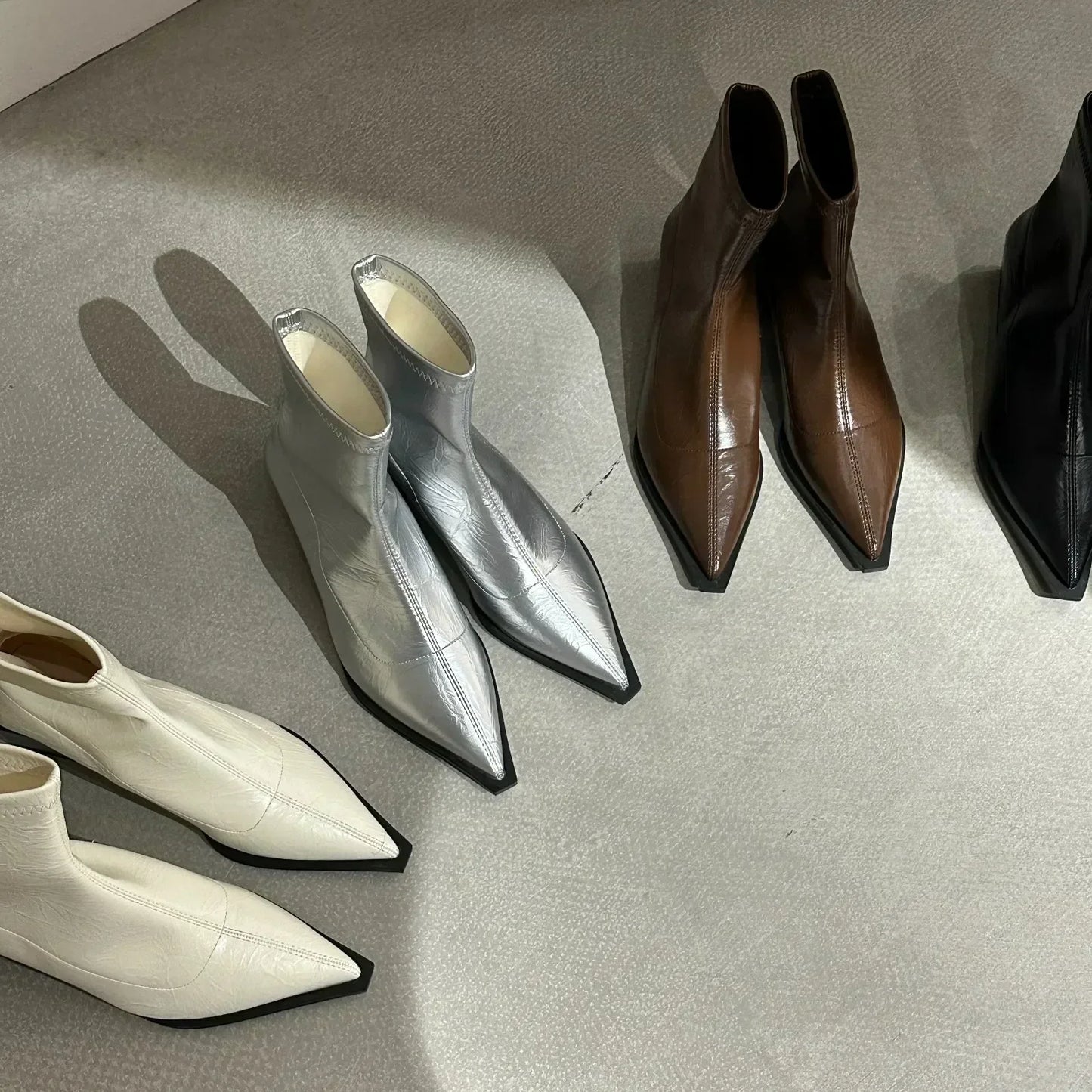 Luxe Élégance - Bottines à Talons Aiguilles en Cuir - Chaussures Automne Hiver Raffinées