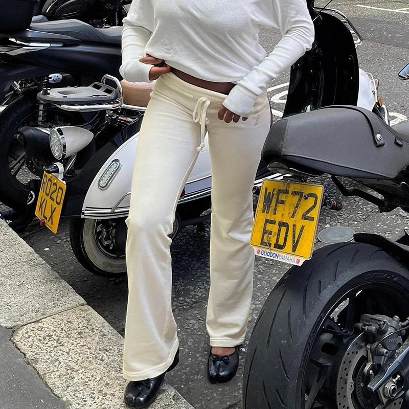 Pantalon Élégant en Coton Bio – Confort et Élégance Parfaite pour Toutes Occasions