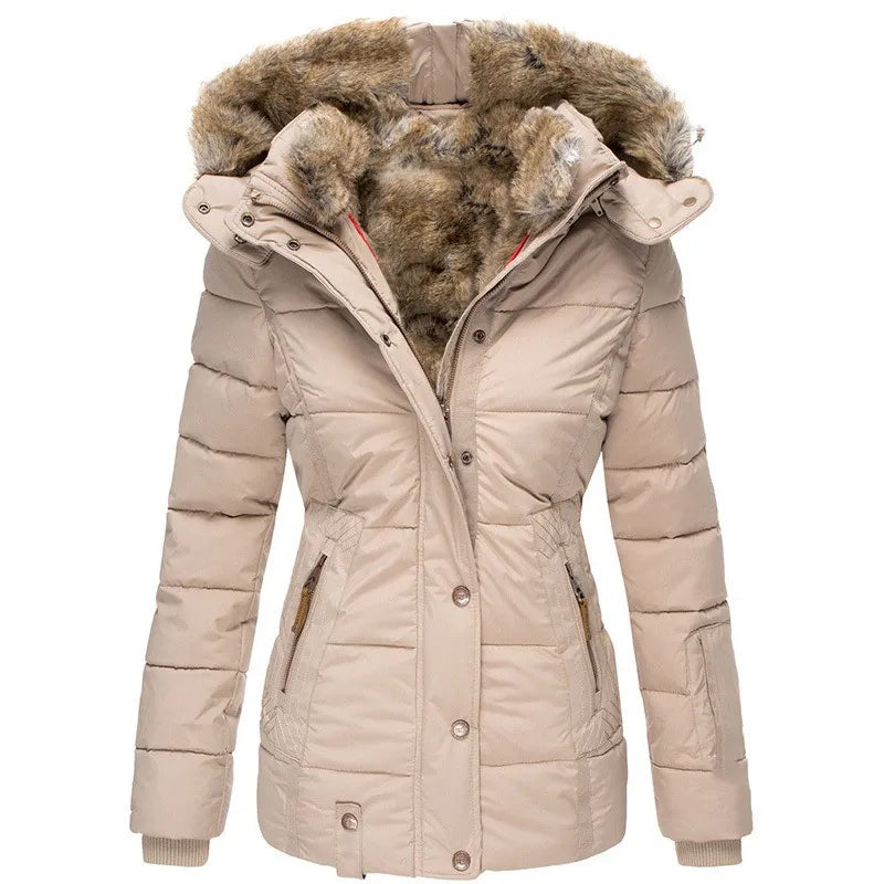 Manteau d'hiver raffiné pour femme avec capuche en fourrure de la marque Aurelia