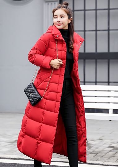 Manteau Élégance Parisienne Longue avec Col en Fourrure