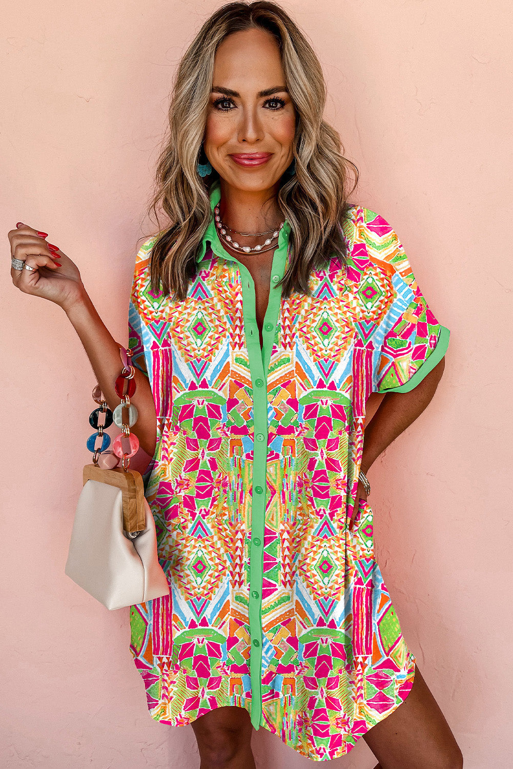 Luxe Élégance - Robe à manches courtes avec motif géométrique sophistiqué