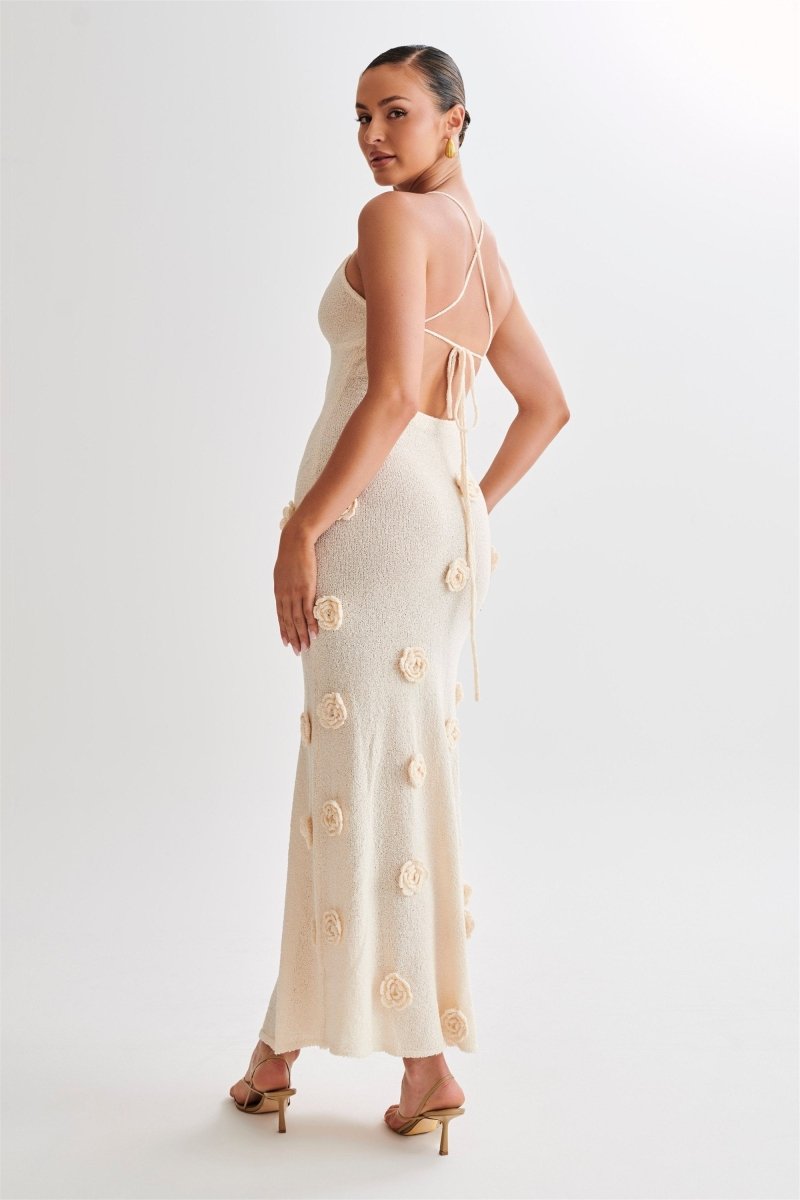 Robe Élégance Fleurie Longue en Maille à Col V