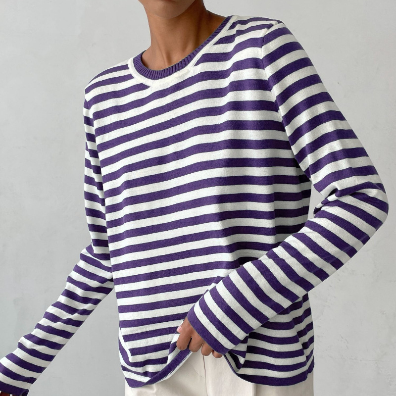Lumineux - Polo à rayures raffiné en tissu léger