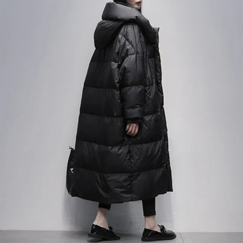 Elyra - Doudoune longue en duvet premium pour un hiver élégant