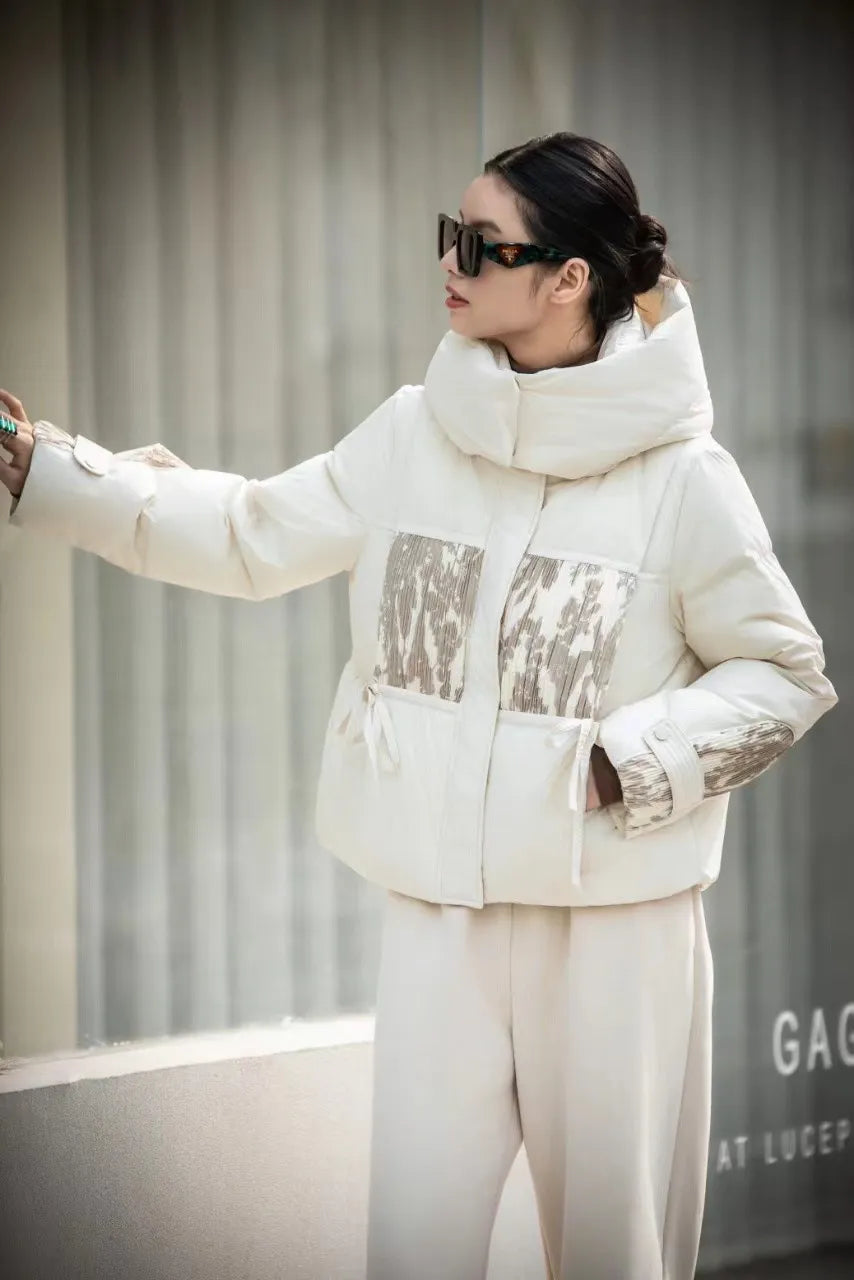 Veste Élégante en Duvet avec Capuche et Coutures Douces de la Collection Chaleur