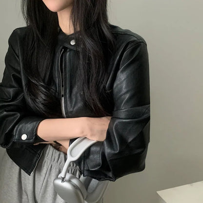 Veste Vintage à Col Haut Zippé Élégance Noire