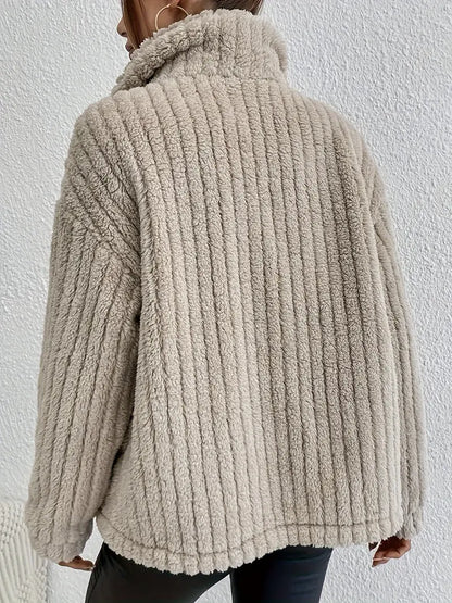 Manteau en cuir véritable pour femme, design élégant et sophistiqué