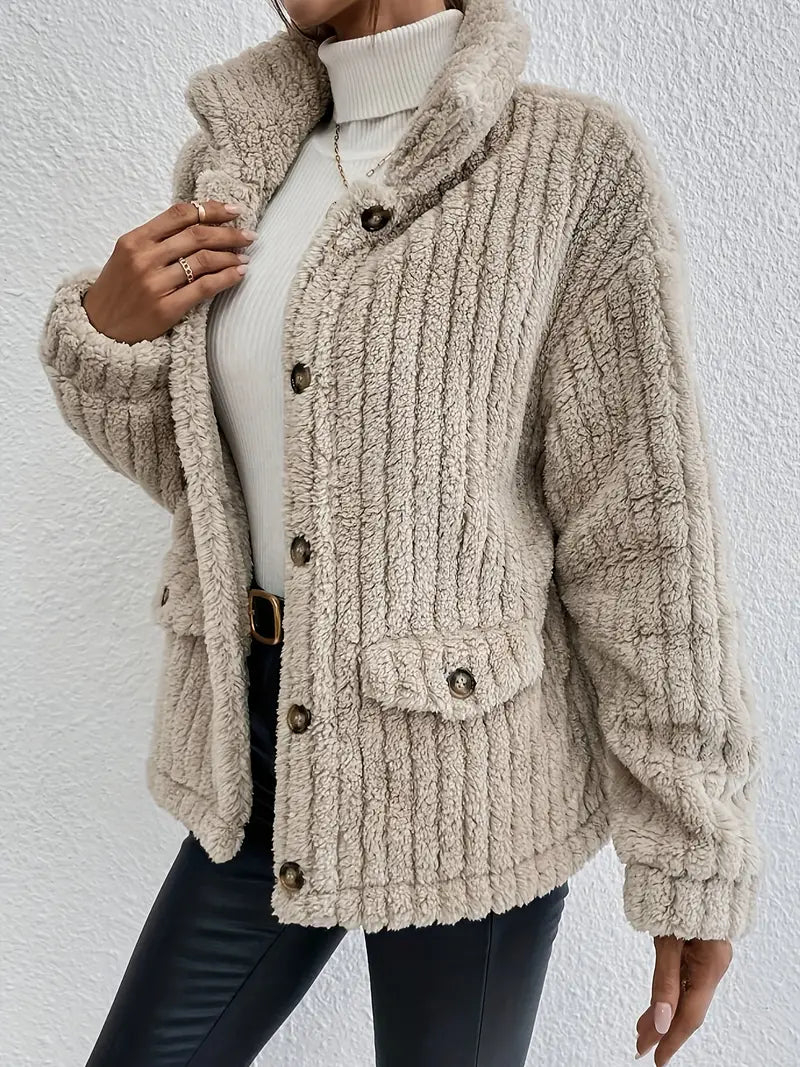 Manteau en cuir véritable pour femme, design élégant et sophistiqué