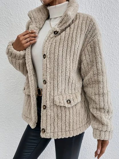Manteau en cuir véritable pour femme, design élégant et sophistiqué