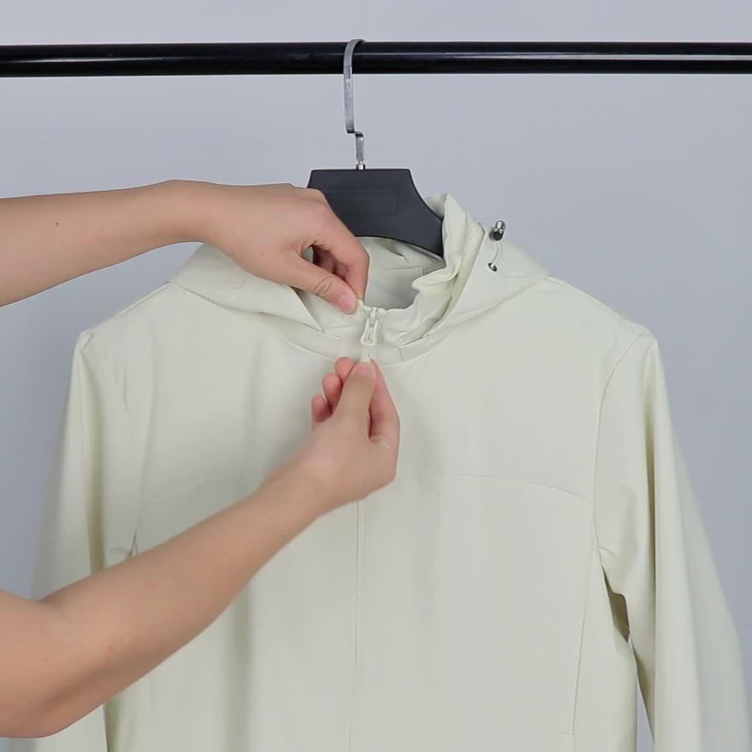 Veste Extérieure Femme - Coupe-Vent Softshell Élégante