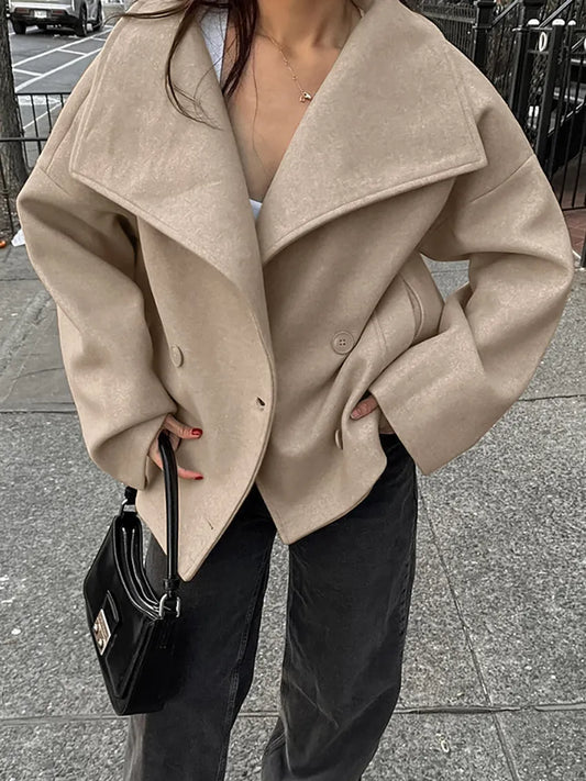 Manteau Élégance – Veste Longue à Manches Pleines en Couleur Unie