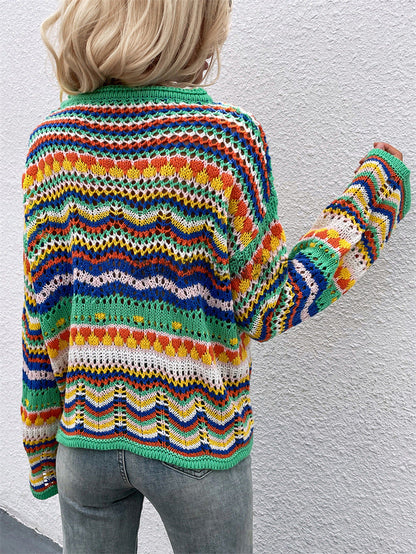 Elégance Chic - Sweater en Maille Rayée Multicolore pour Femme Moderne