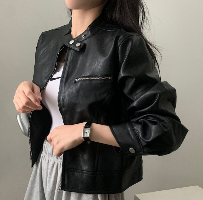 Veste Vintage à Col Haut Zippé Élégance Noire