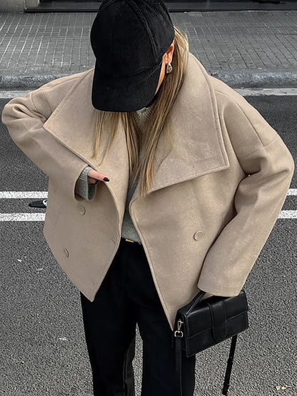 Manteau Élégance – Veste Longue à Manches Pleines en Couleur Unie