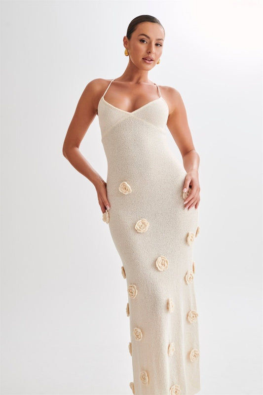 Robe Élégance Fleurie Longue en Maille à Col V