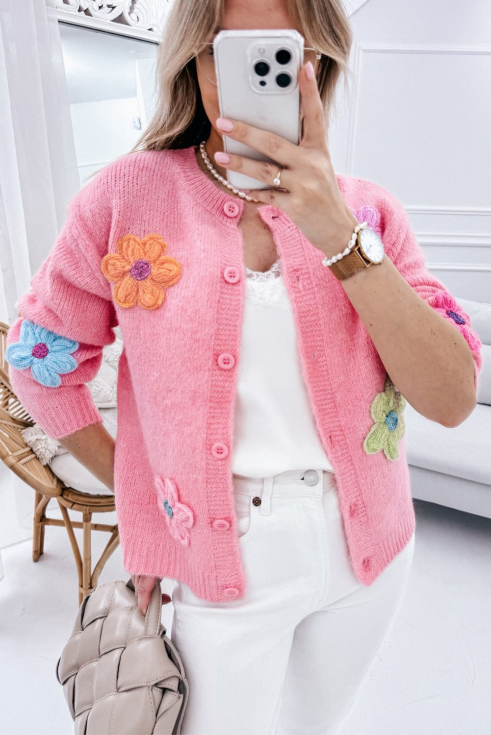 Élodie - Cardigan Tricoté Floral Chic avec Boutons