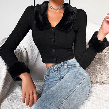 Luxeara - Pull Haut court en laine douce avec col en fourrure et boutons raffinés